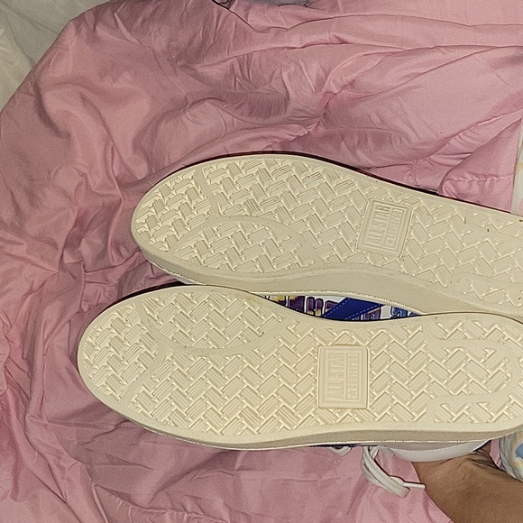 NWOT Converse Pro Leather Peace, Love, and Basketball - Picture 6 of 6